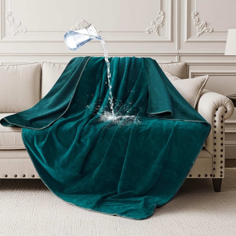 image:imageLOOBANI Waterproof Throw Blanket for Couch Reversible Leakproof Couch Blanket 40 x 60 Soft Coral Fleece Bed Blanket StainProof for Sofa Cover Pet Accidents Travel GreenGreen